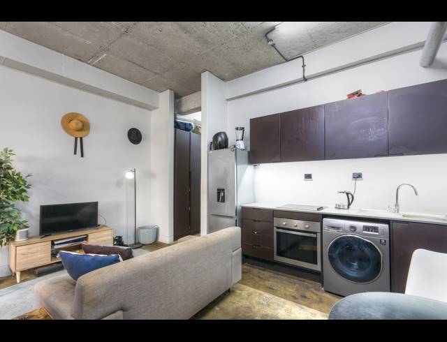 0.5 BEDROOM APARTMENT FOR SALE IN MABONENG
